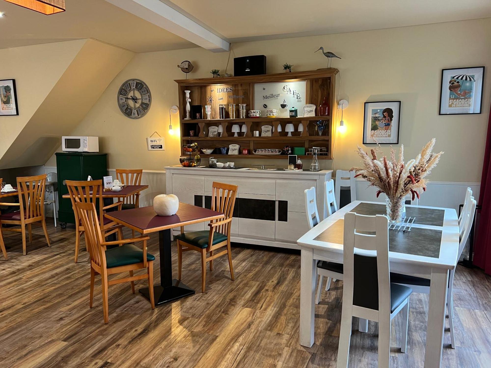 Le Crist'Al, Hotel Familial, Climatise, En Front De Mer Saint-Georges-de-Didonne Zewnętrze zdjęcie